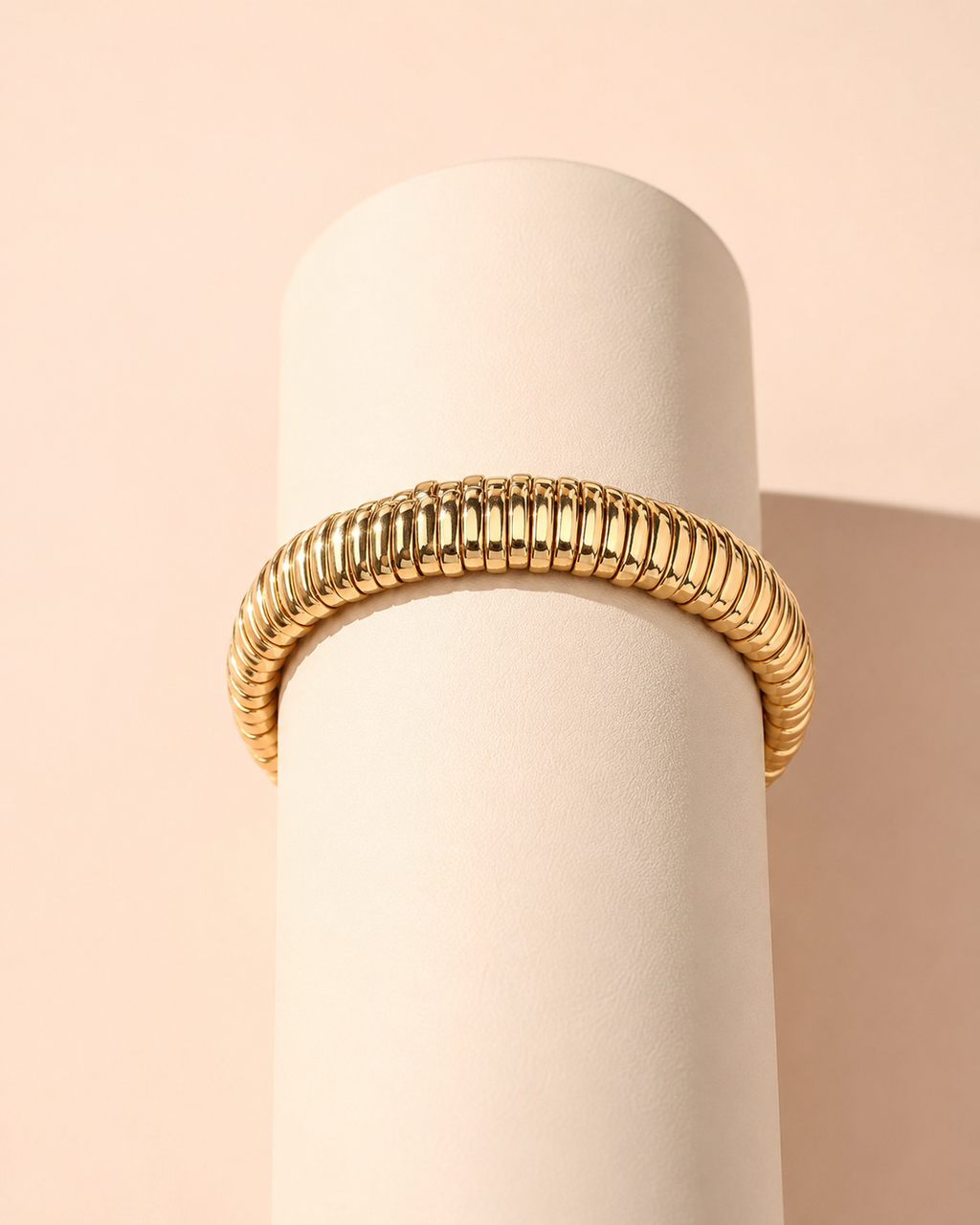 The Nova Gold Stretch Bracelet