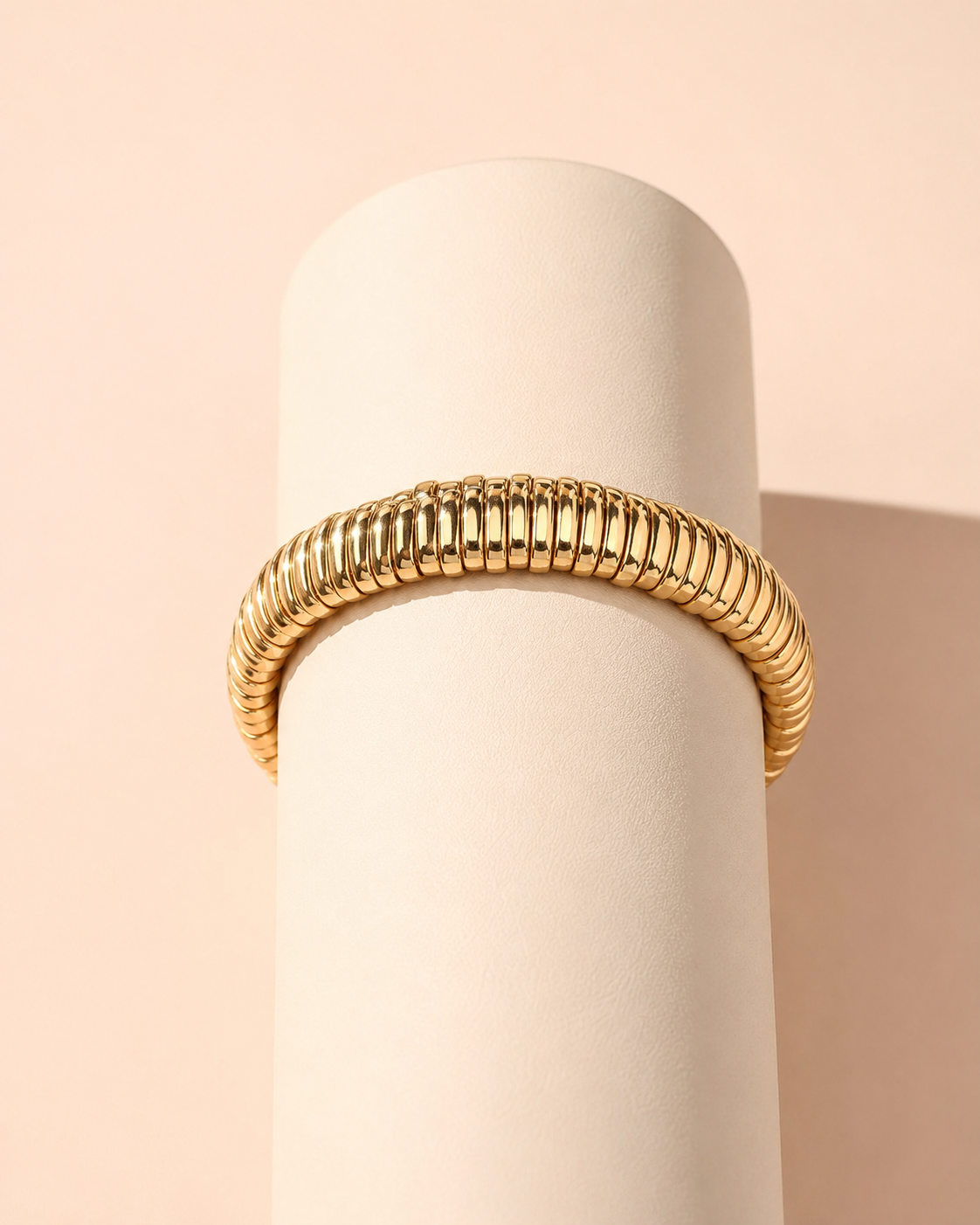 The Nova Gold Stretch Bracelet