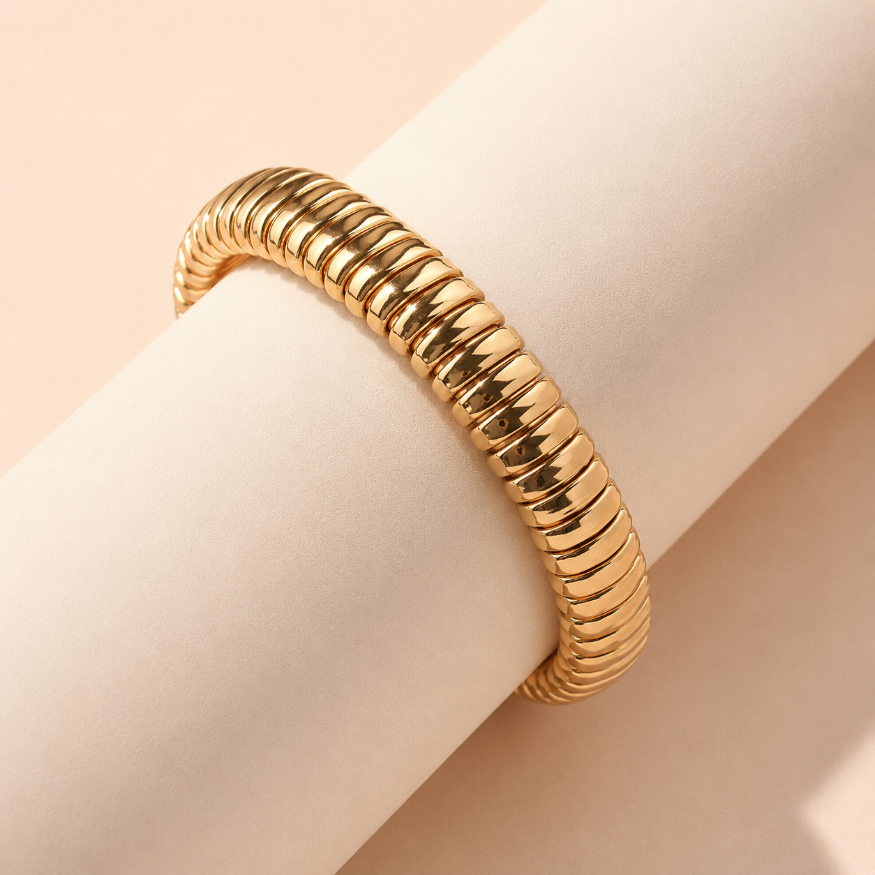 The Nova Gold Stretch Bracelet